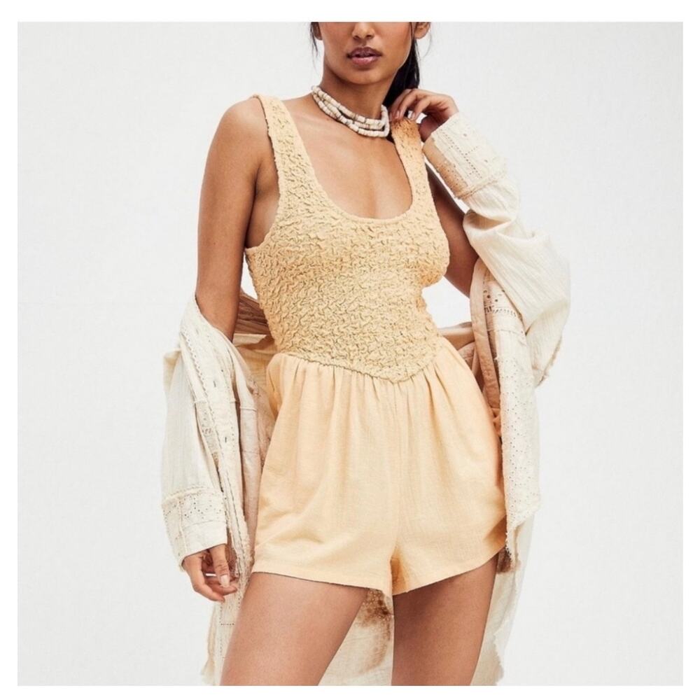 Free People Juliette romper in peach size small